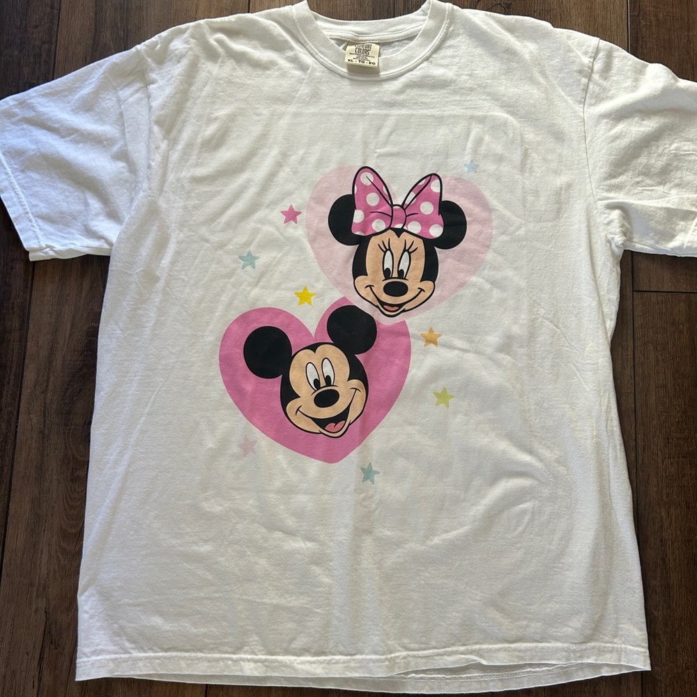 Disney Comfort Colors Mickey & Minnie Heart Stars Tee - XL